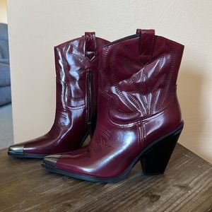 NEW Gianni Bini Maroon Silver Toe Heeled Cowboy Boots Leather Upper